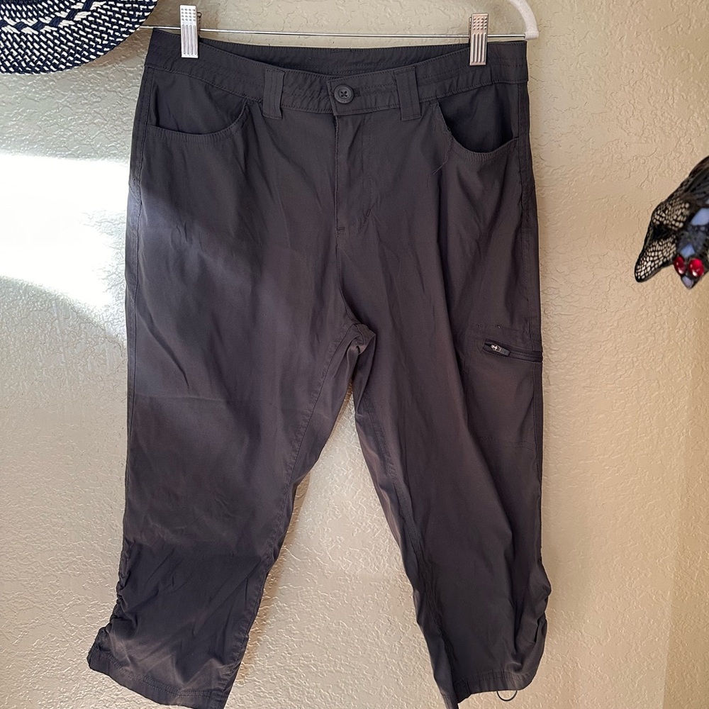 Eddie Bauer Black Capri Pants